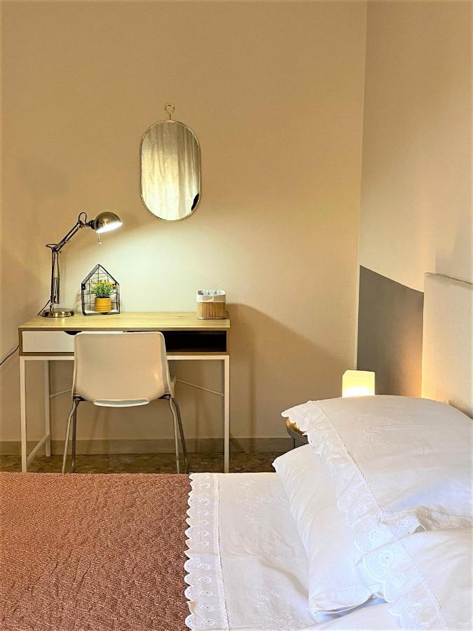 Casa Viola A 900 Mt Dalla Staz. Centrale Пескара Экстерьер фото