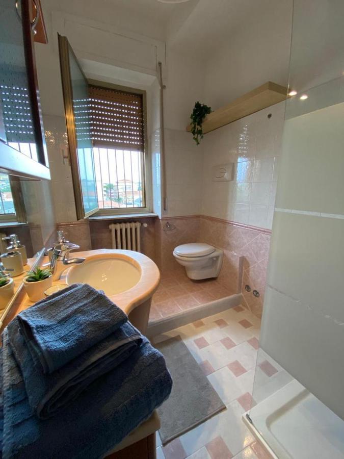 Casa Viola A 900 Mt Dalla Staz. Centrale Пескара Экстерьер фото