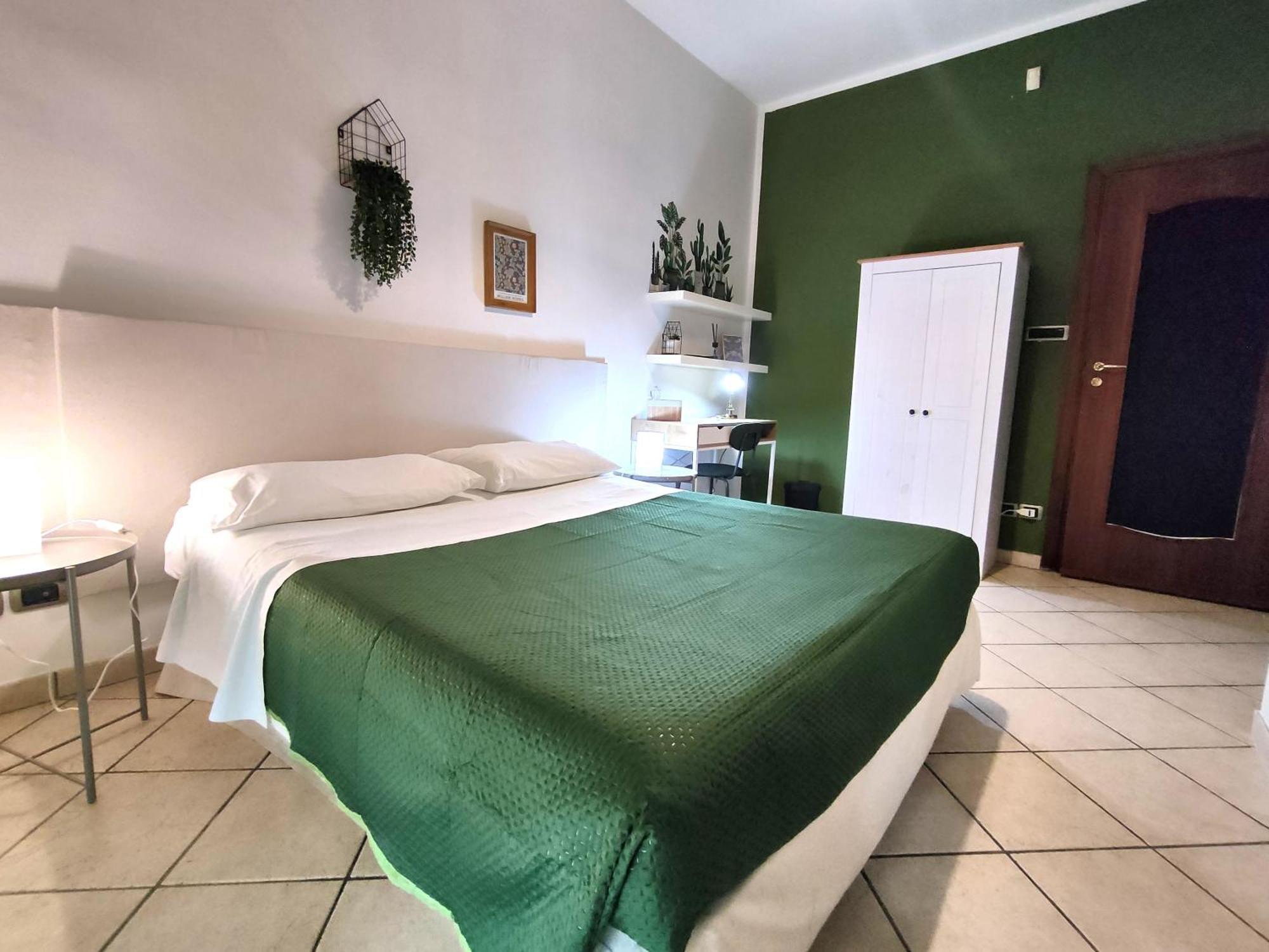 Casa Viola A 900 Mt Dalla Staz. Centrale Пескара Экстерьер фото